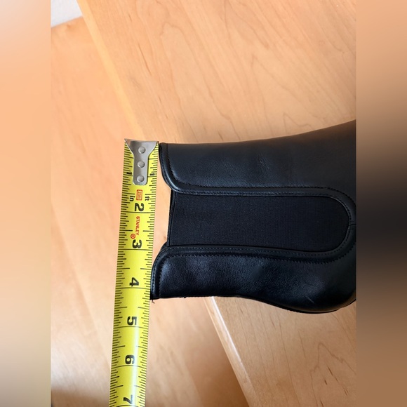 VERONICA BEARD Iluska Black Leather Wedge Chelsea Ankle Boots Size 6.5 - Picture 12 of 13